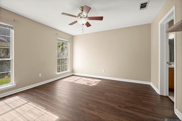 16229 E Ridgewood Dr, Prairieville, LA 70769