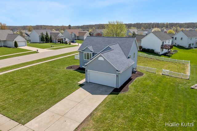 7035 Deer Cove Drive Se, Gaines Twp, MI 49316