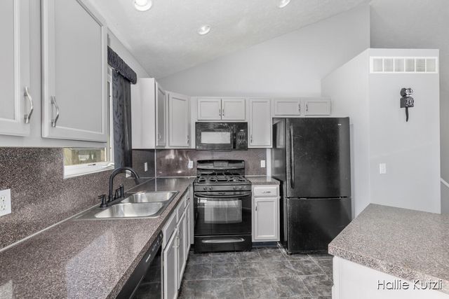 7035 Deer Cove Drive Se, Gaines Twp, MI 49316