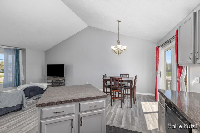 7035 Deer Cove Drive Se, Gaines Twp, MI 49316