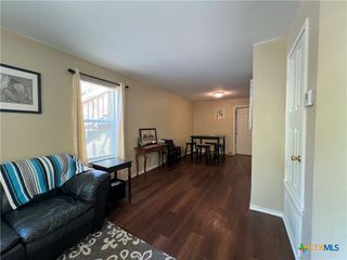 898 Advance Street, San Marcos, TX 78666