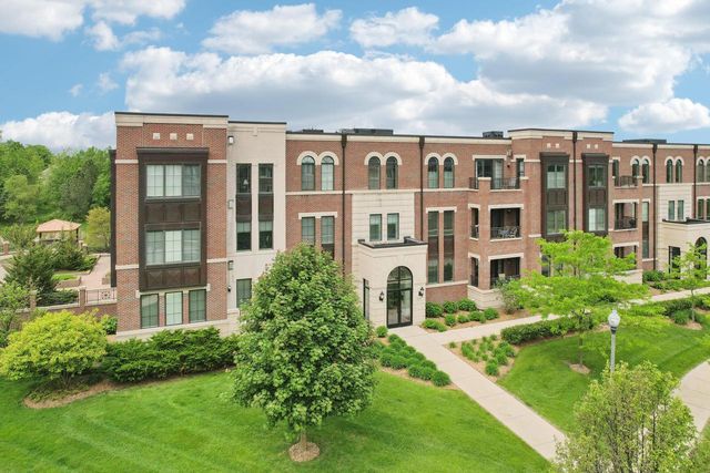 19155 Thomson DRIVE #104, Brookfield, WI 53045