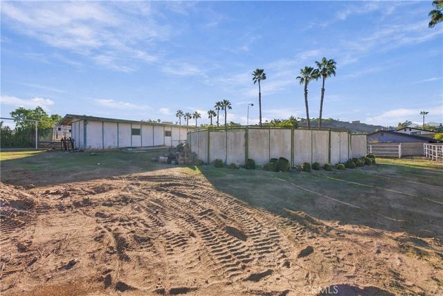 1280 1st, Norco, CA 92860