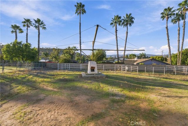 1280 1st, Norco, CA 92860