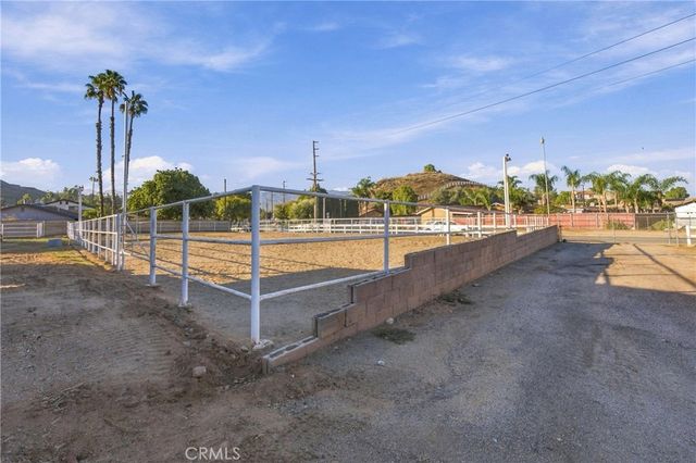 1280 1st, Norco, CA 92860
