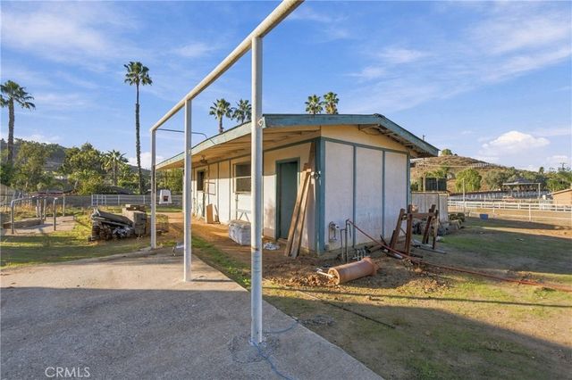 1280 1st, Norco, CA 92860