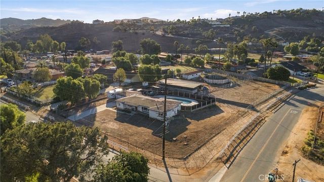 1280 1st, Norco, CA 92860