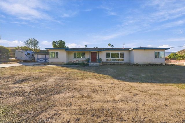 1280 1st, Norco, CA 92860