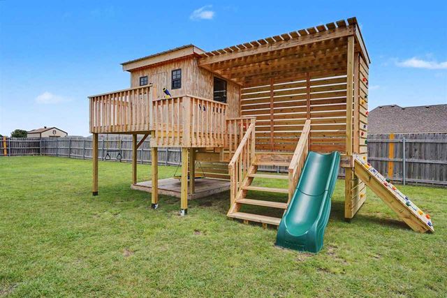 341 SW Deyo Landing Loop, Cache, OK 73527