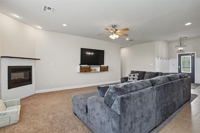 341 SW Deyo Landing Loop, Cache, OK 73527