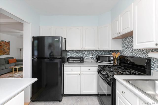 3 Peck Avenue 311B, Rye, NY 10580