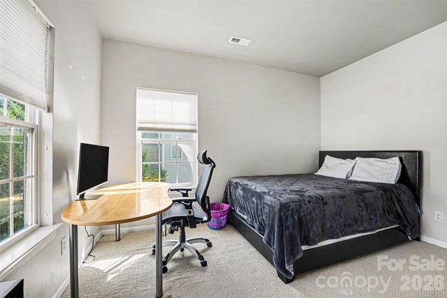 10907 Huntington Meadow Lane, Charlotte, NC 28273