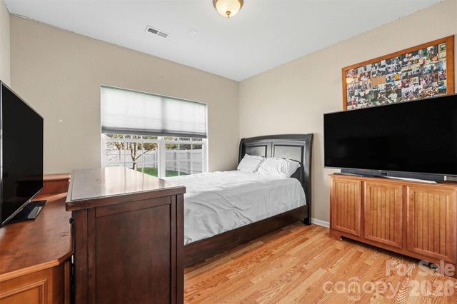 10907 Huntington Meadow Lane, Charlotte, NC 28273