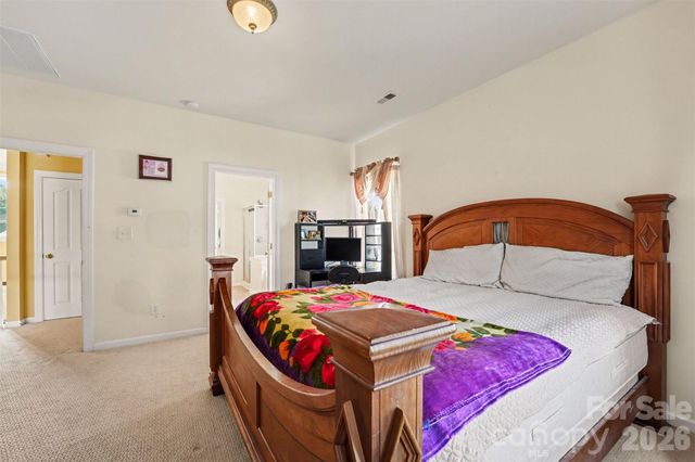 10907 Huntington Meadow Lane, Charlotte, NC 28273