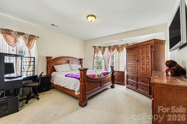 10907 Huntington Meadow Lane, Charlotte, NC 28273