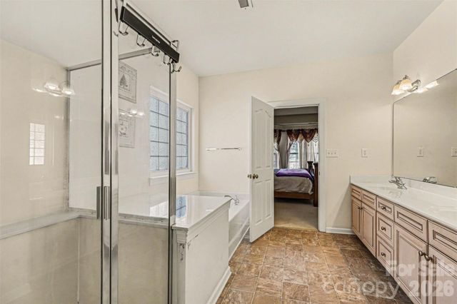 10907 Huntington Meadow Lane, Charlotte, NC 28273