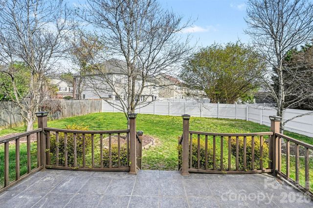 10907 Huntington Meadow Lane, Charlotte, NC 28273