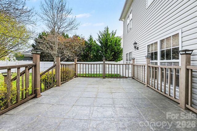 10907 Huntington Meadow Lane, Charlotte, NC 28273