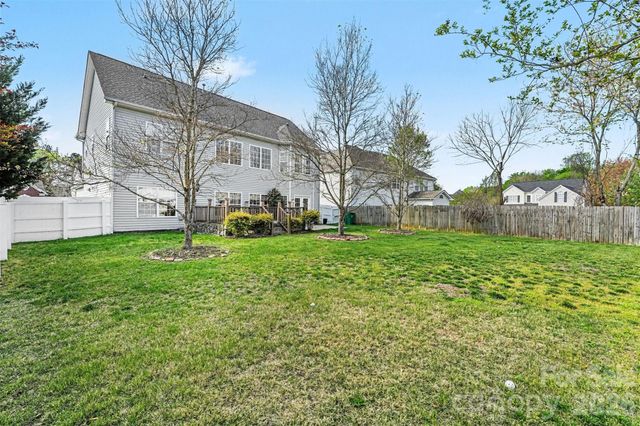 10907 Huntington Meadow Lane, Charlotte, NC 28273