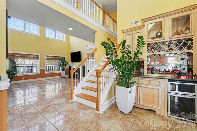 10907 Huntington Meadow Lane, Charlotte, NC 28273