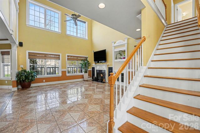 10907 Huntington Meadow Lane, Charlotte, NC 28273