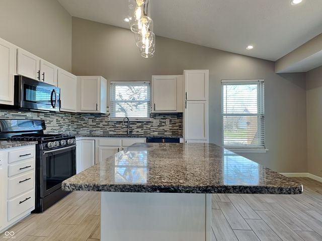 3713 Foxtail Drive, Indianapolis, IN 46235