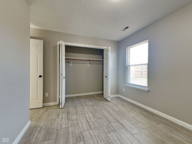 3713 Foxtail Drive, Indianapolis, IN 46235