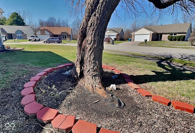 3713 Foxtail Drive, Indianapolis, IN 46235