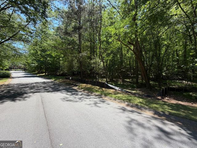 2761 Gardenwood Court SW, Lilburn, GA 30047