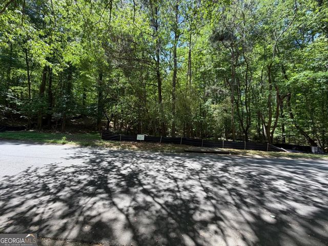 2761 Gardenwood Court SW, Lilburn, GA 30047