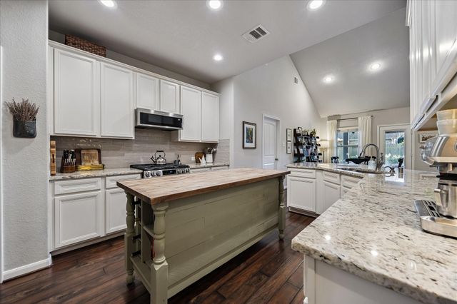 3810 Blaine Oaks Lane, Spring, TX 77386