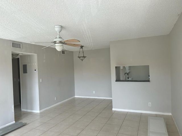 3662 N University Drive F-7, Coral Springs, FL 33065