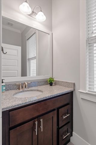 4802B Illinois Ave, Nashville, TN 37209