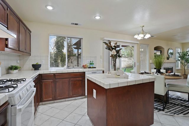 3105 Autumn Chase Cir, Stockton, CA 95219