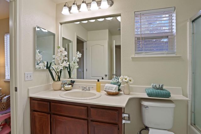 3105 Autumn Chase Cir, Stockton, CA 95219