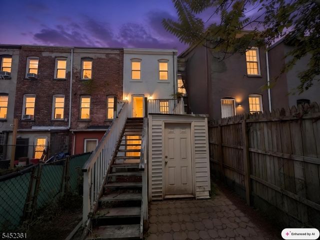 60 Oak Street, Jersey City, NJ 07304