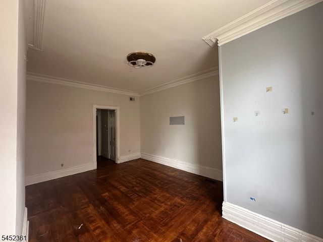 60 Oak Street, Jersey City, NJ 07304