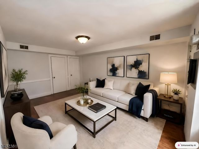 60 Oak Street, Jersey City, NJ 07304