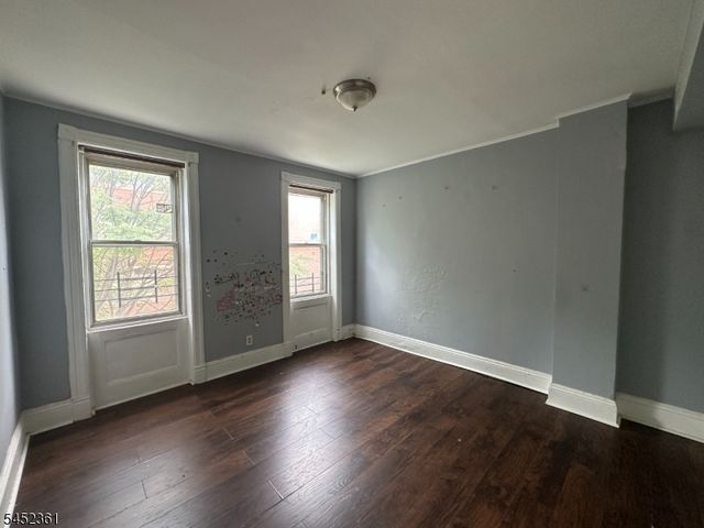 60 Oak Street, Jersey City, NJ 07304