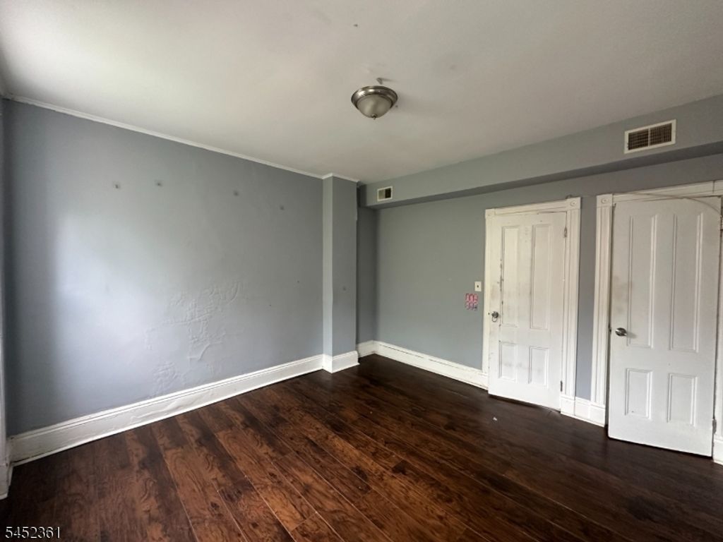60 Oak Street, Jersey City, NJ 07304 — photo 3