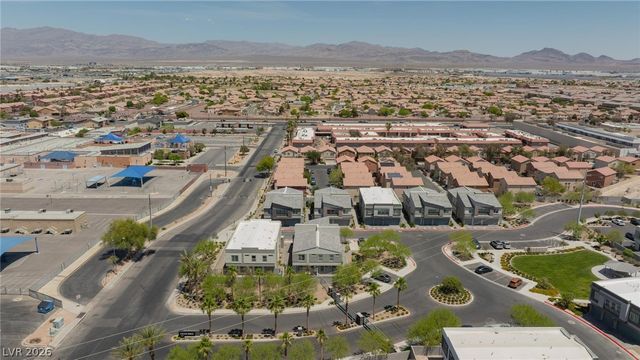 4915 Chidlaw Avenue 3, Las Vegas, NV 89115