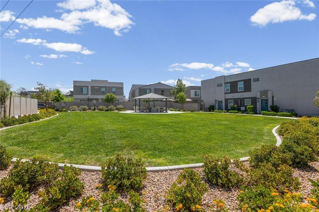 4915 Chidlaw Avenue 3, Las Vegas, NV 89115