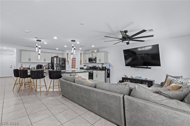 4915 Chidlaw Avenue 3, Las Vegas, NV 89115