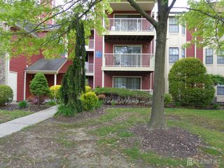 353 Crosspointe Drive, East Brunswick, NJ 08816