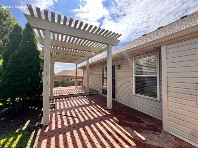 889 W Crestwood Street, Nixa, MO 65714