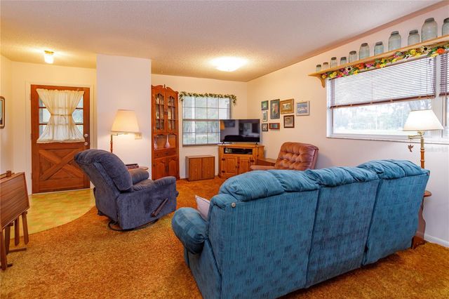 1909 N LAKEWOOD AVENUE, Ocoee, FL 34761