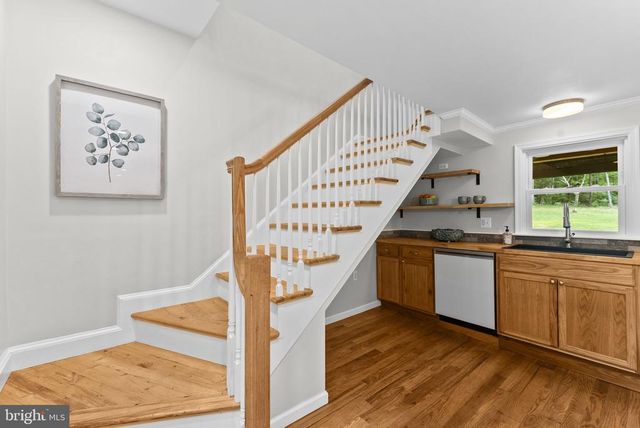 2303 W HOOVER RD, Haywood, VA 22722