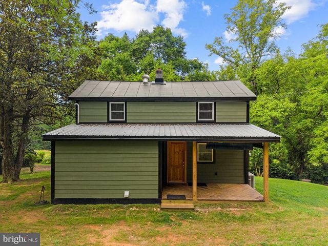2303 W HOOVER RD, Haywood, VA 22722