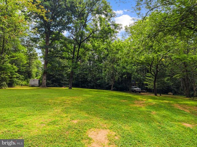 2303 W HOOVER RD, Haywood, VA 22722