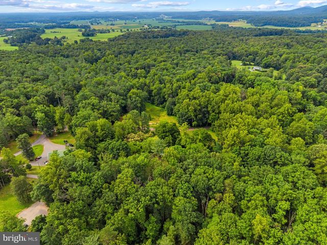 2303 W HOOVER RD, Haywood, VA 22722